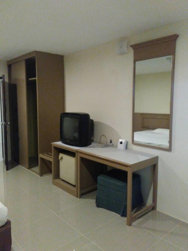 Tongpoon Hotel Bangkok Dış mekan fotoğraf
