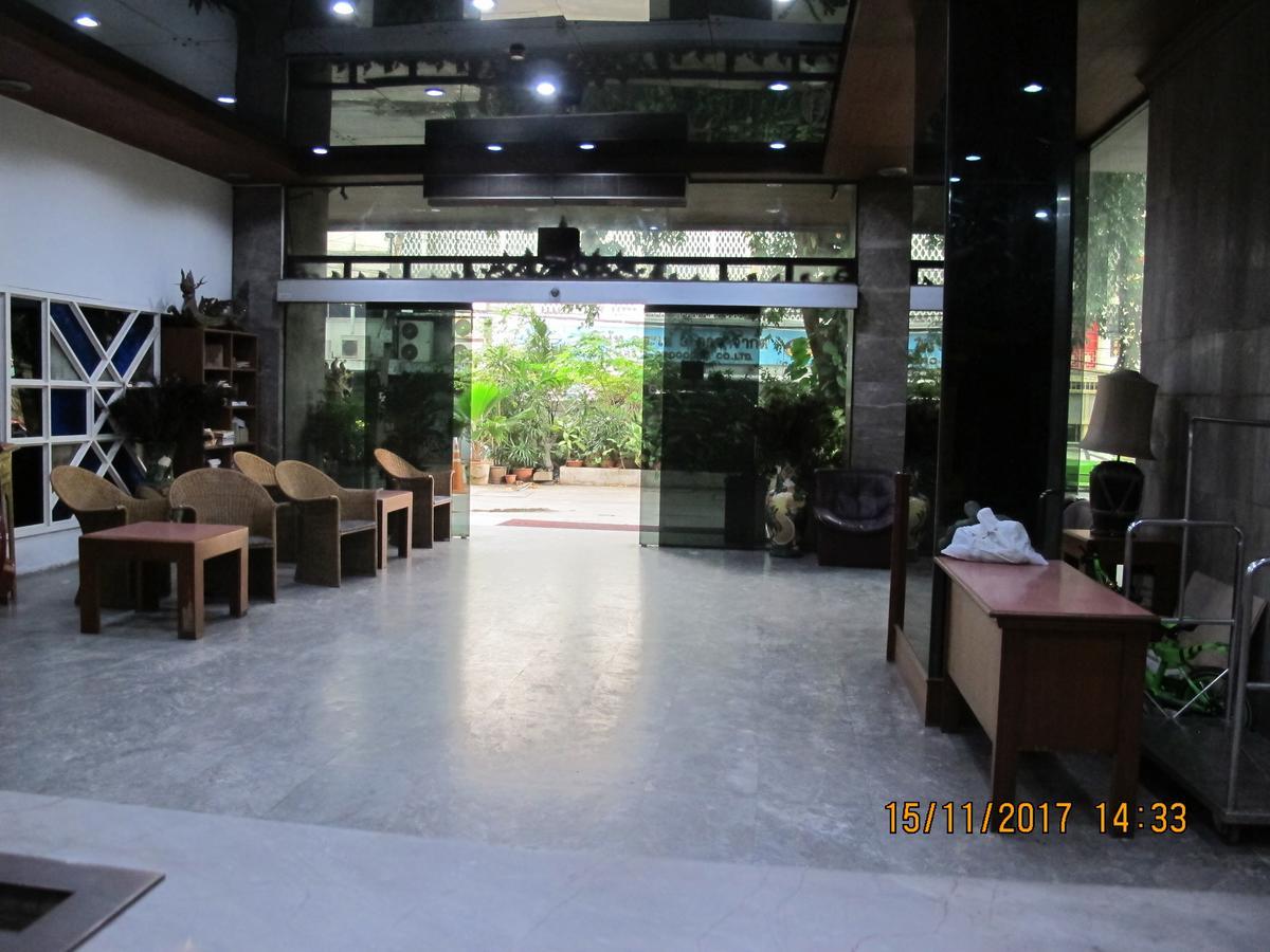 Tongpoon Hotel Bangkok Dış mekan fotoğraf