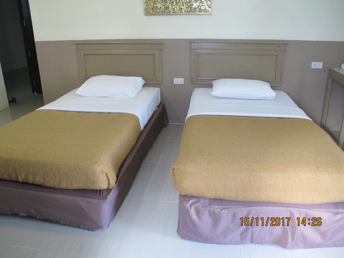 Tongpoon Hotel Bangkok Dış mekan fotoğraf