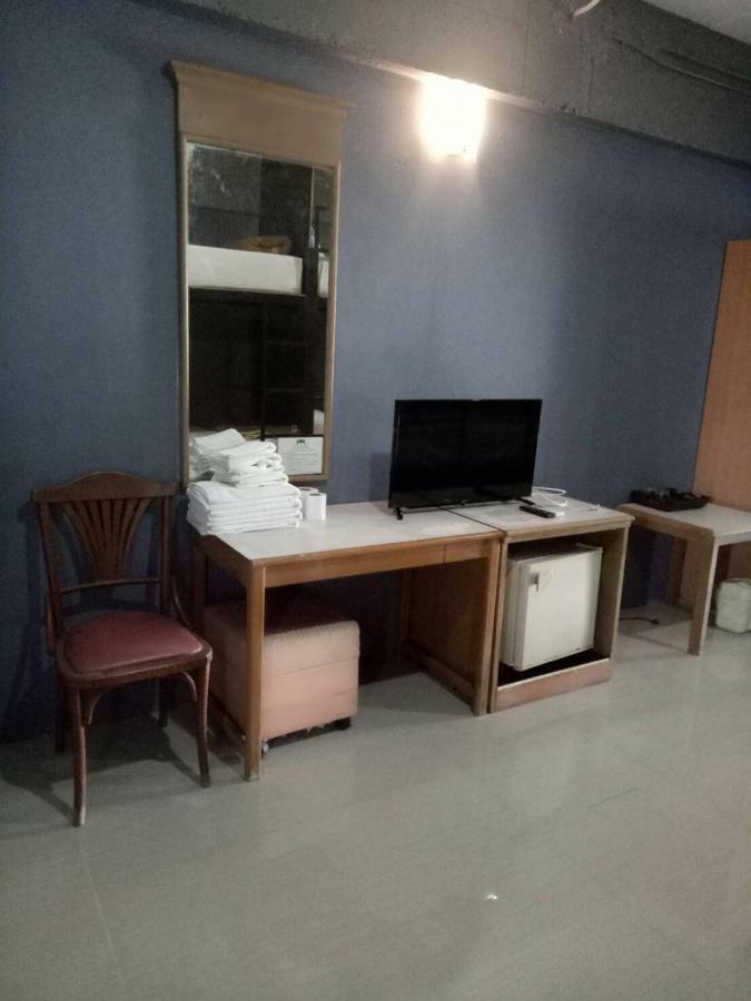 Tongpoon Hotel Bangkok Dış mekan fotoğraf